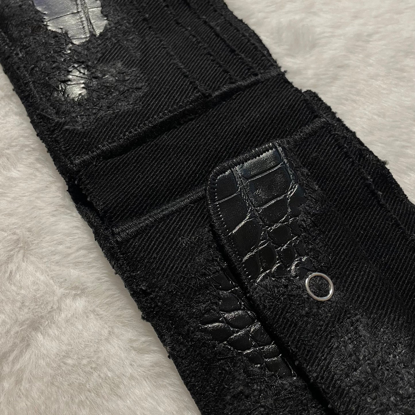 Black hybrid wallet