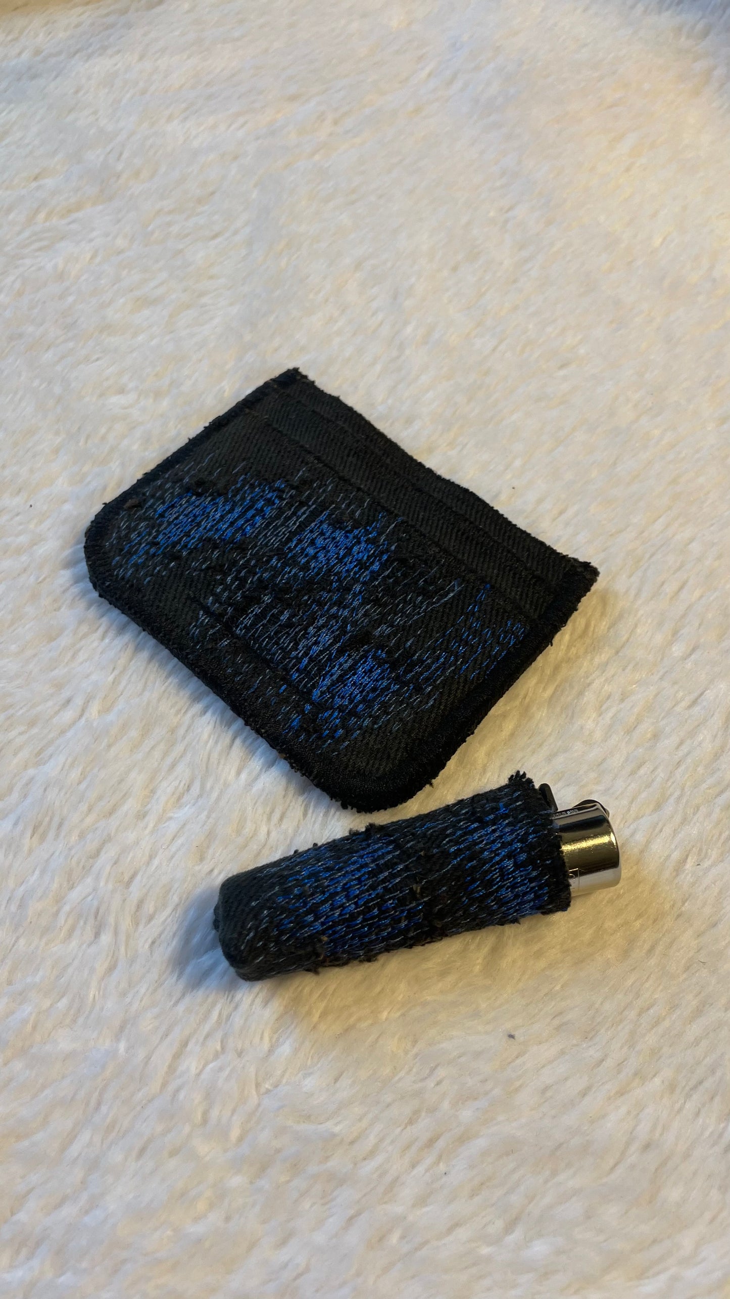 Blue stitches denim cardholder