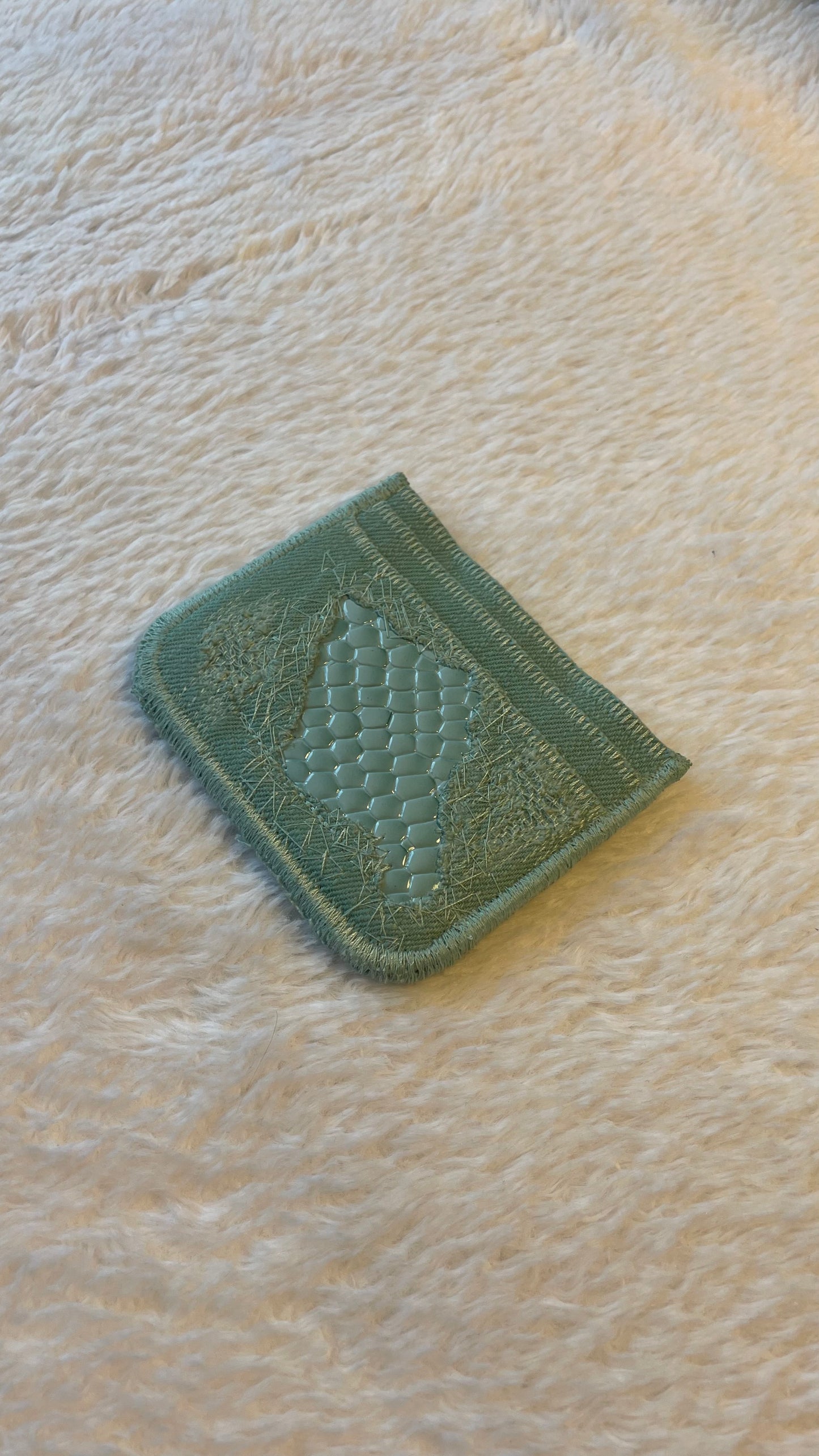 Green hybrid cardholder