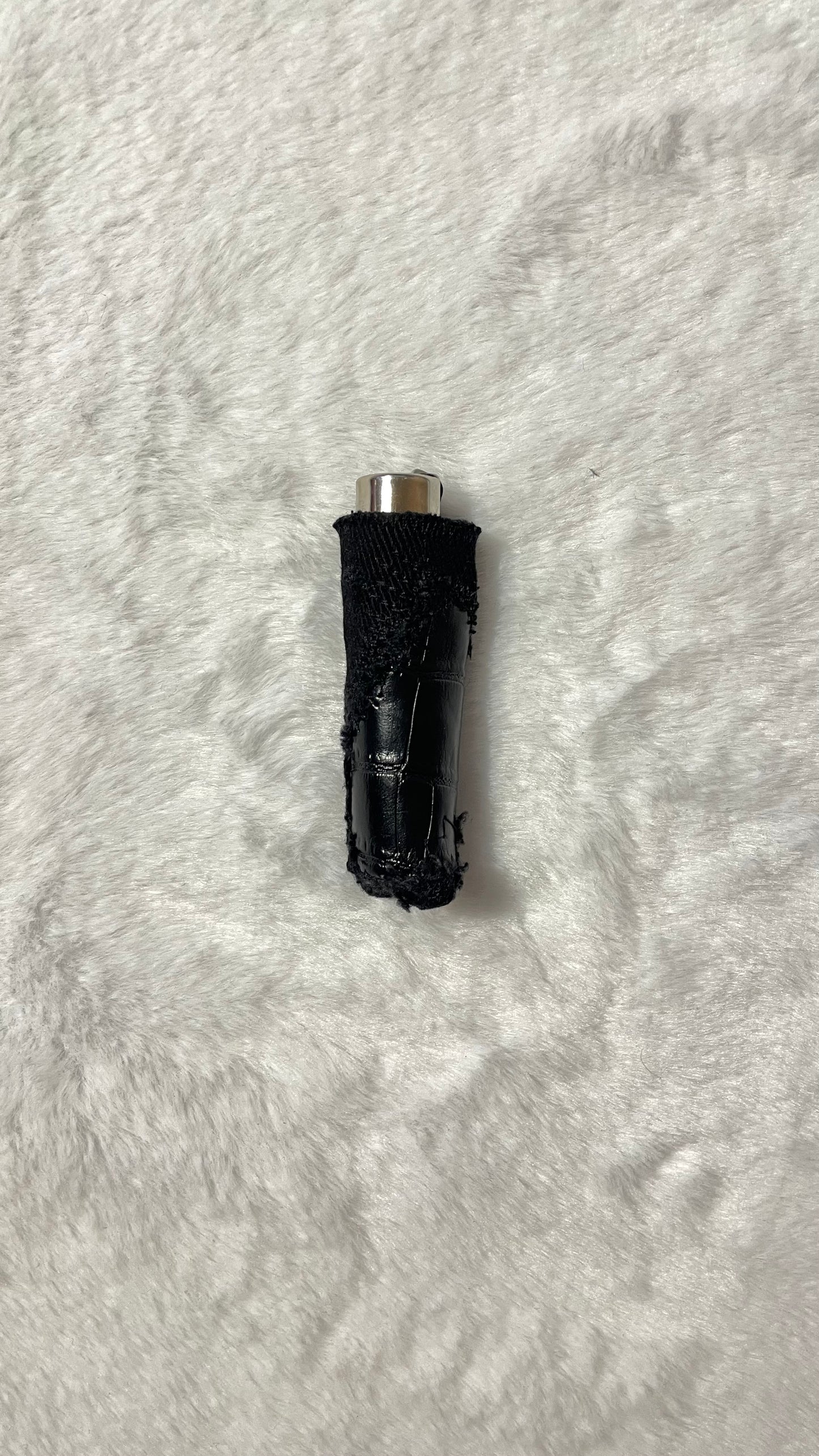 Black hybrid lighter sleeve