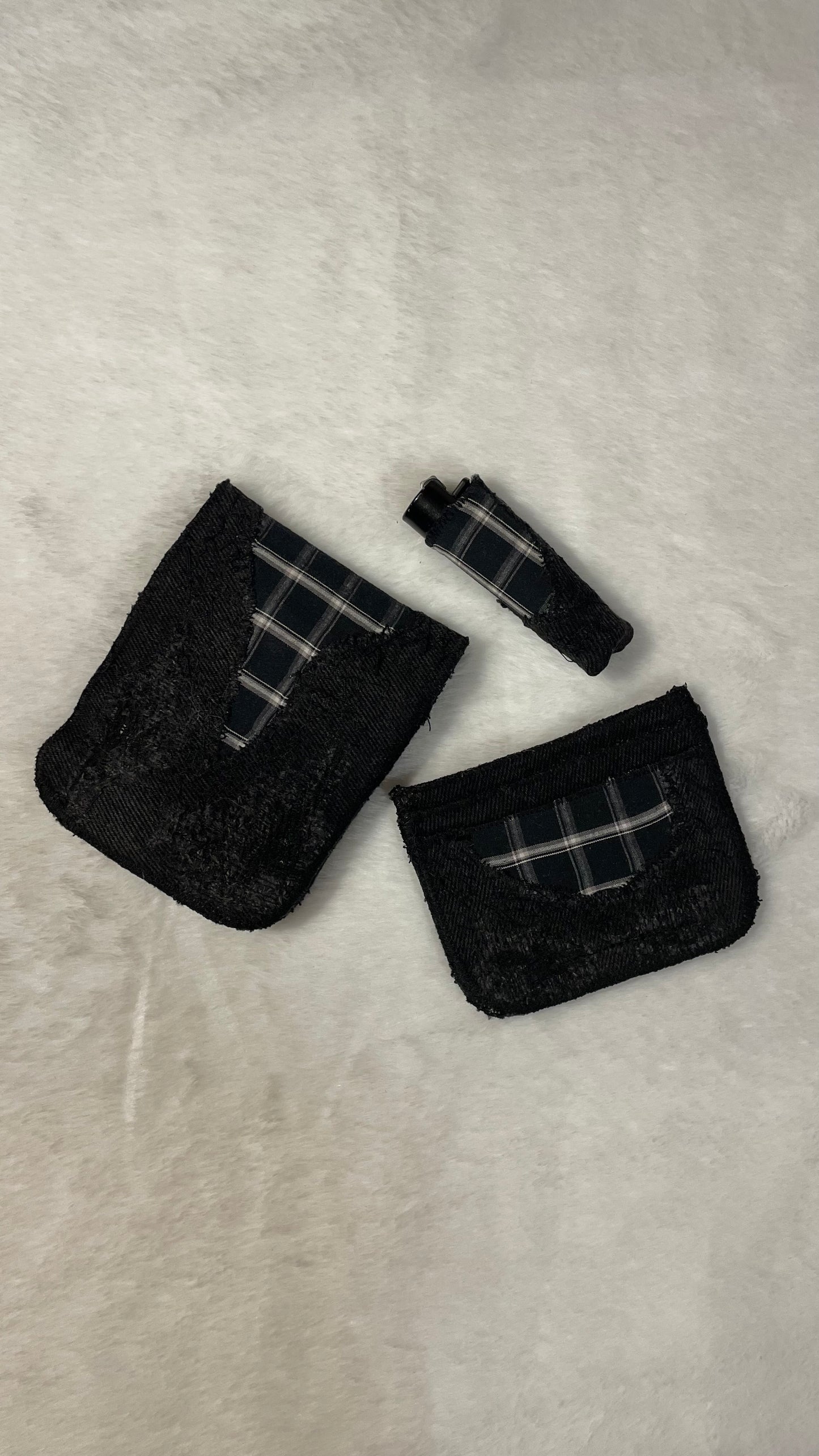 Black flannel lighter sleeve