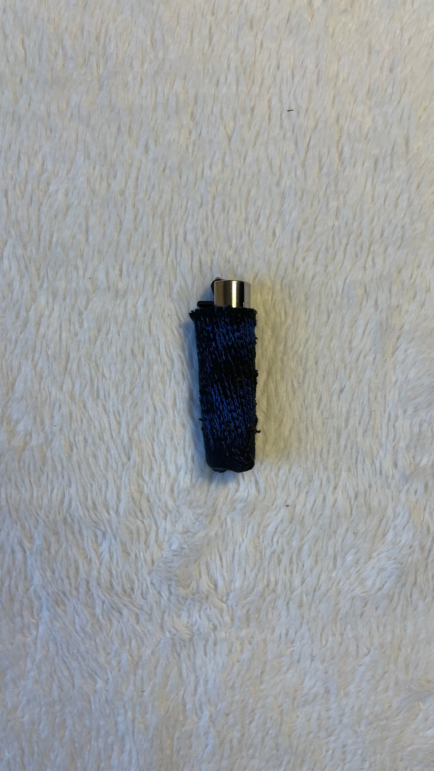 Blue stitches denim lighter sleeve