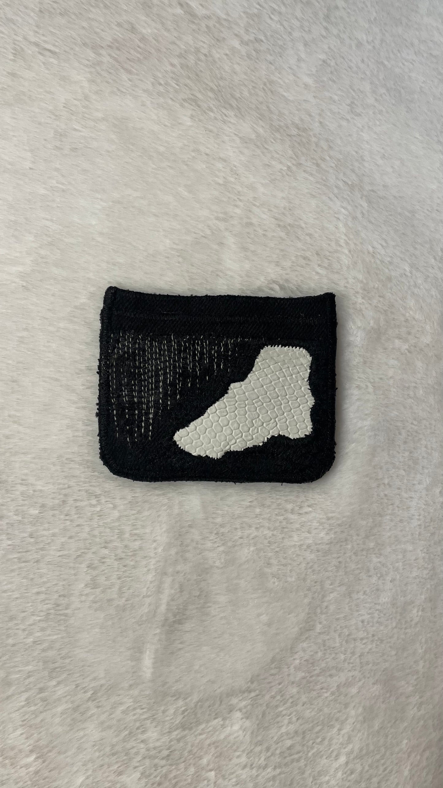 Black and white cardholder