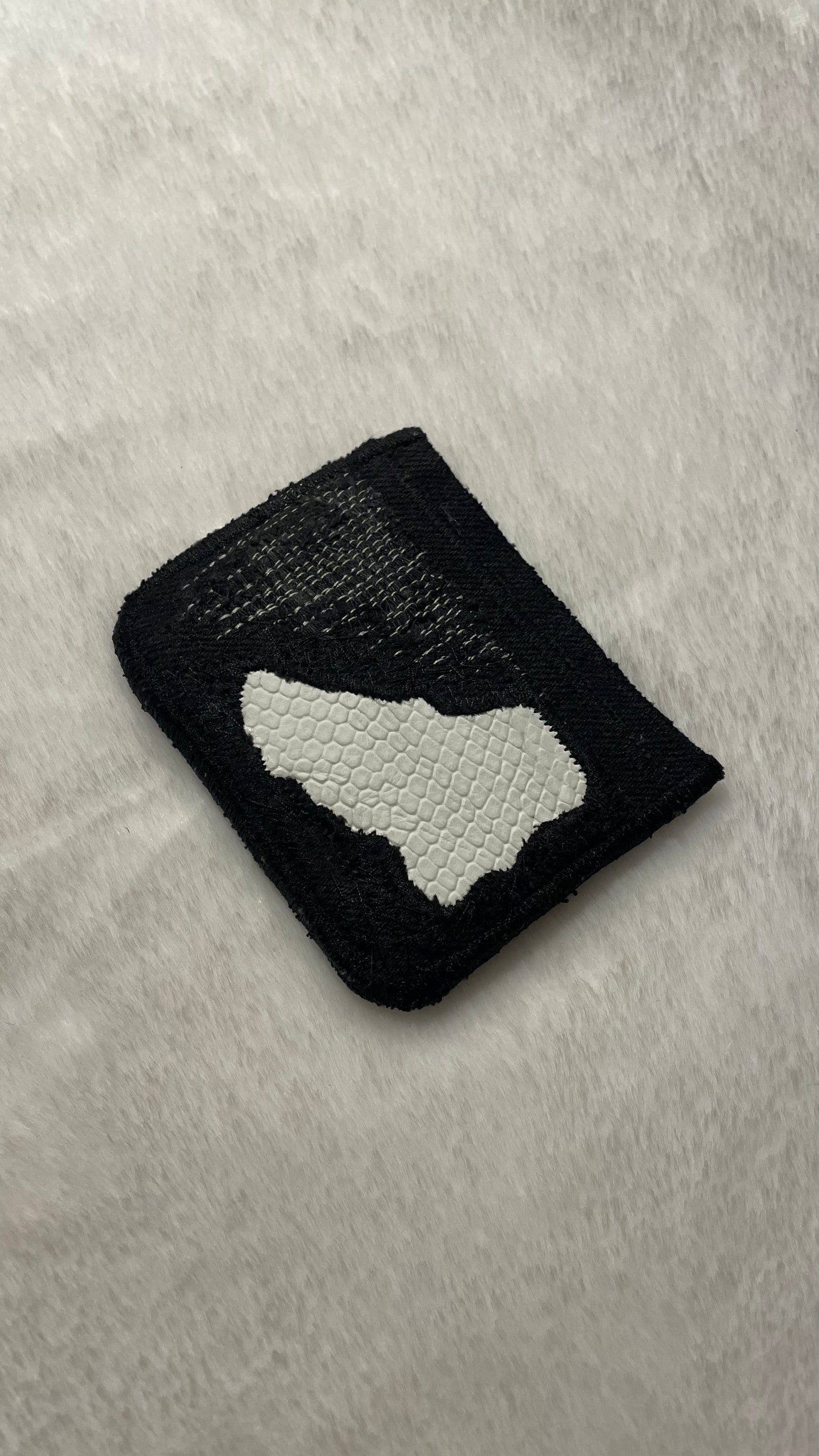 Black and white cardholder