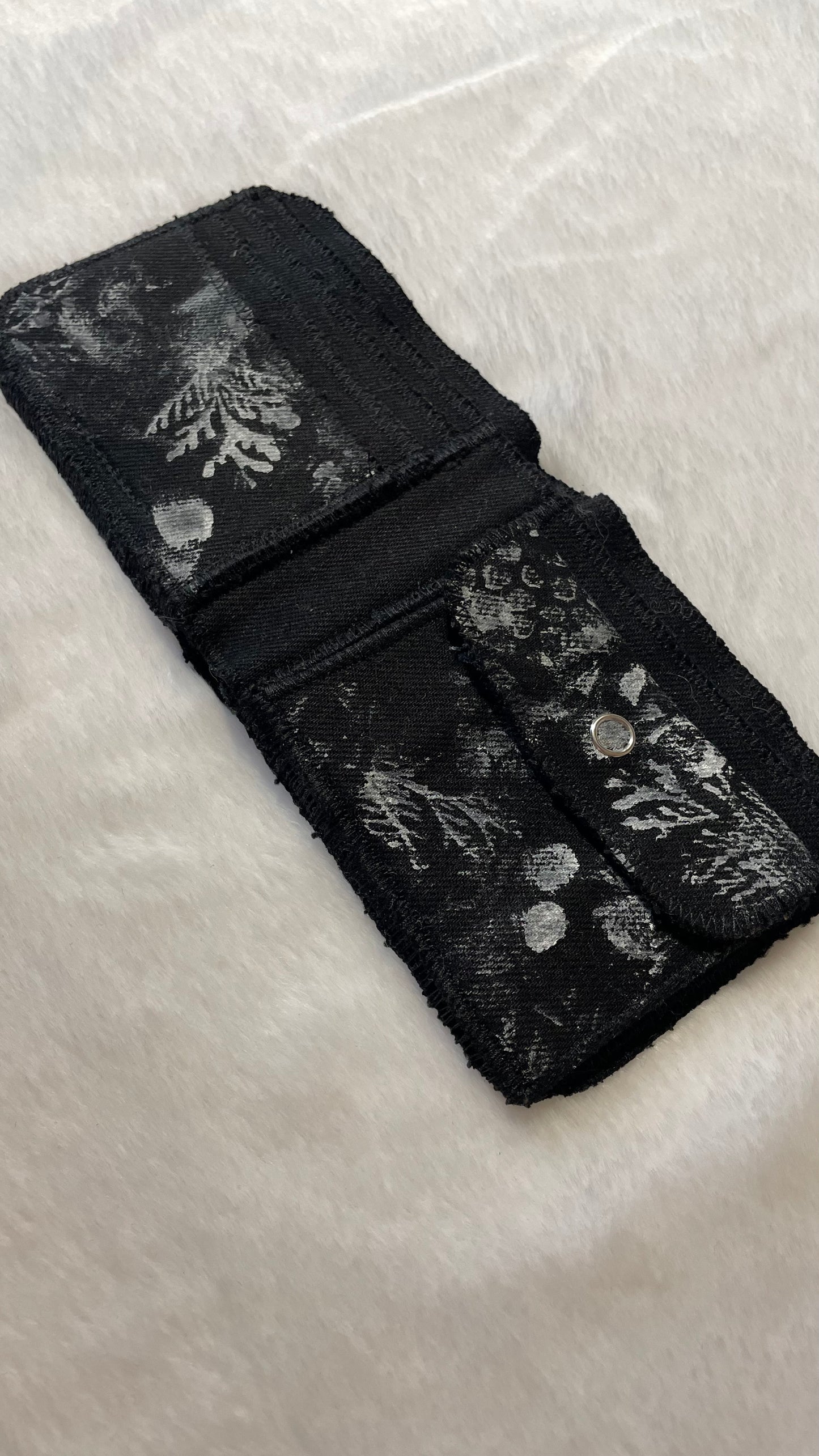 Black painter wallet