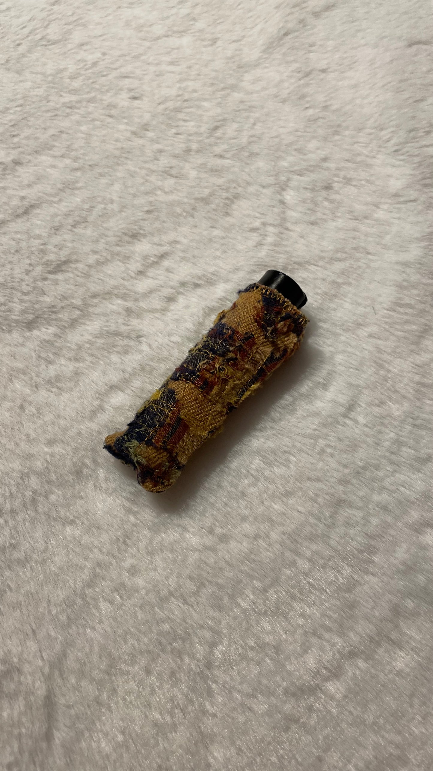 Yellow flannel lighter sleeve