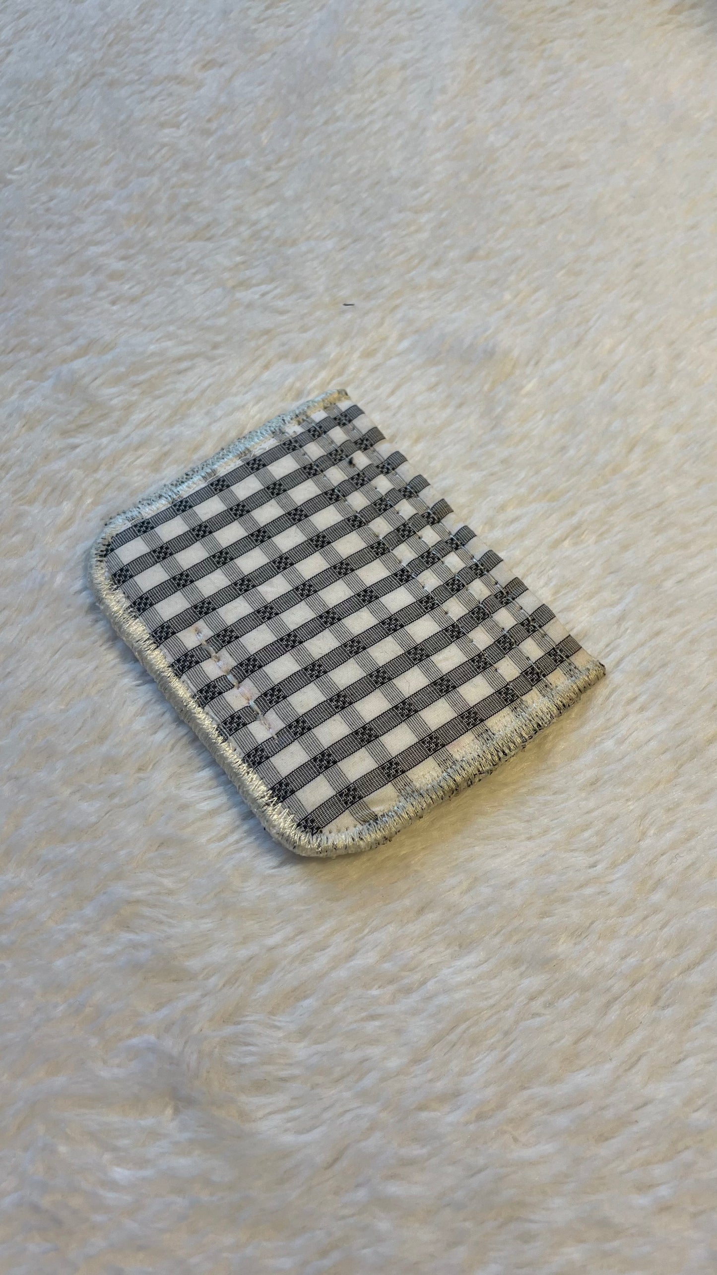 Flannel cardholder 8