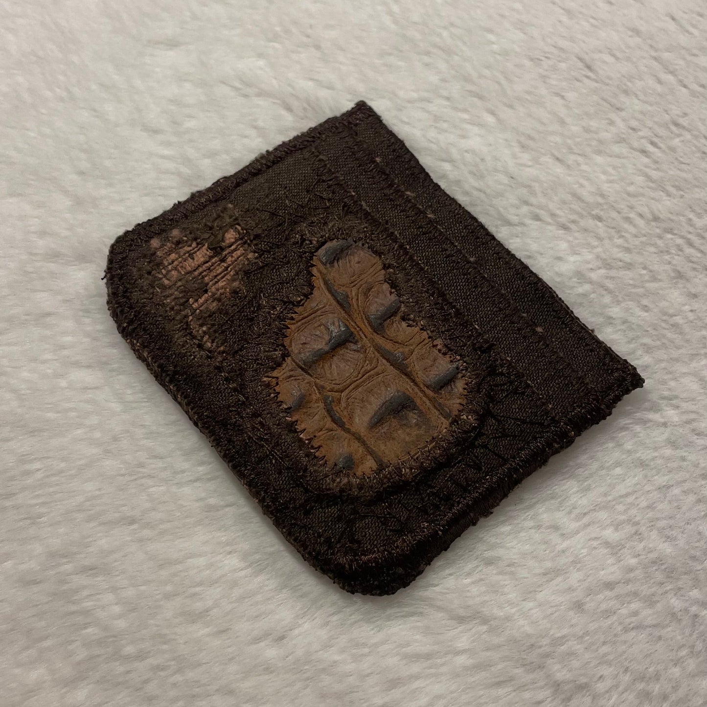 Mud cardholder