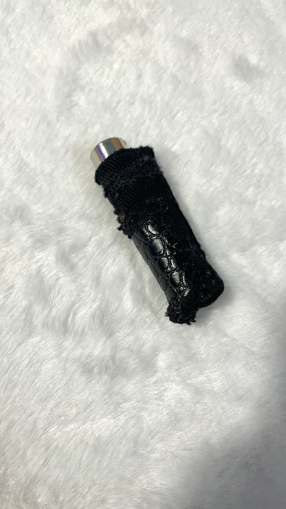 Black hybrid lighter sleeve